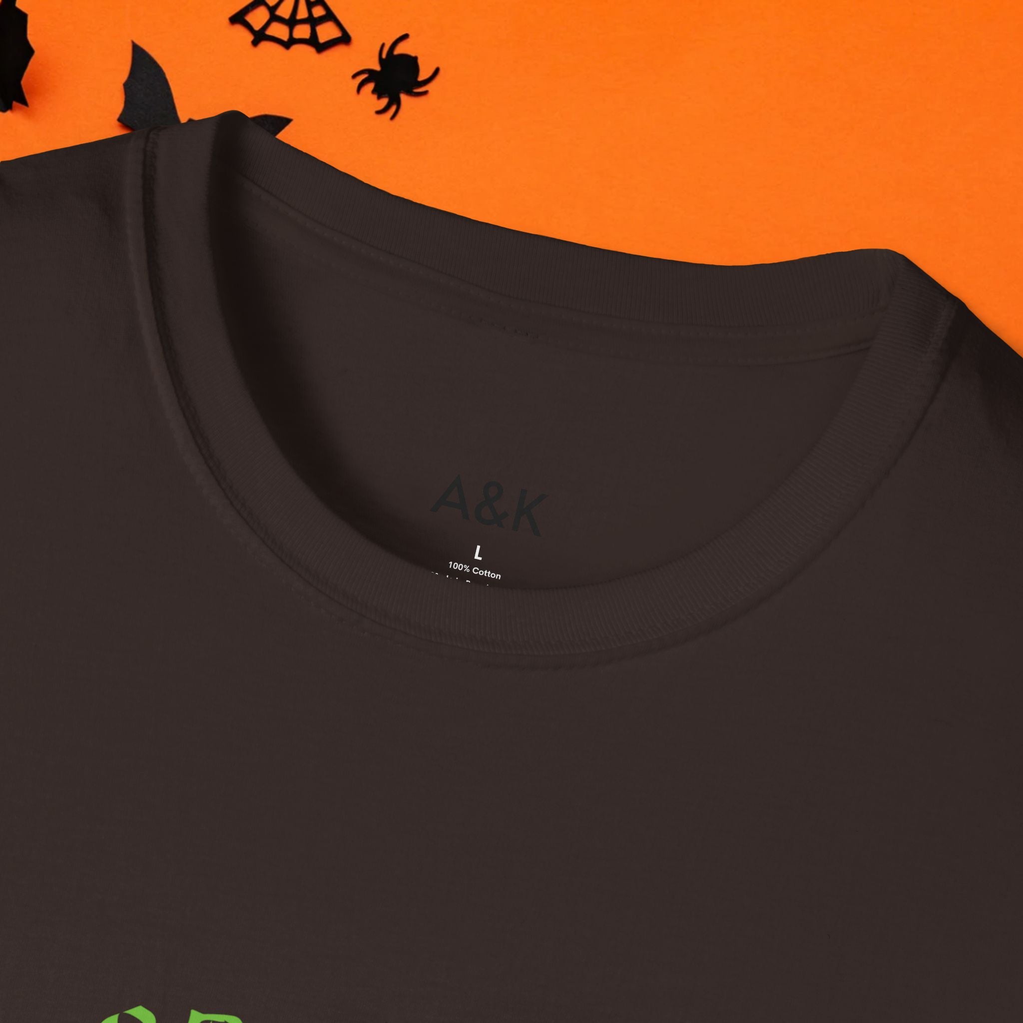 Halloween Spooky T-Shirt for Unisex, Perfect for Costumes, Fall Parties, Trick-or-Treating, October Celebrations
