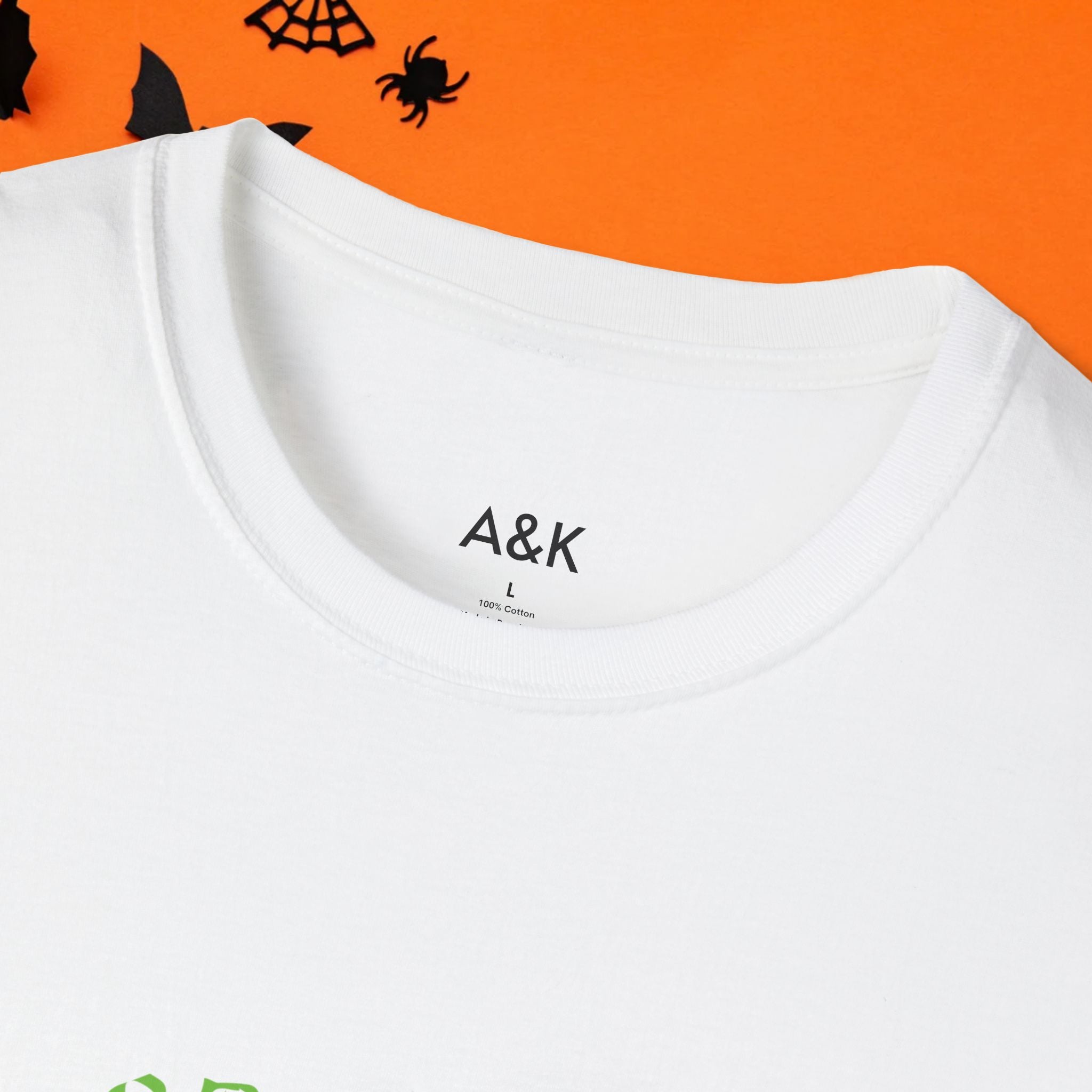 Halloween Spooky T-Shirt for Unisex, Perfect for Costumes, Fall Parties, Trick-or-Treating, October Celebrations